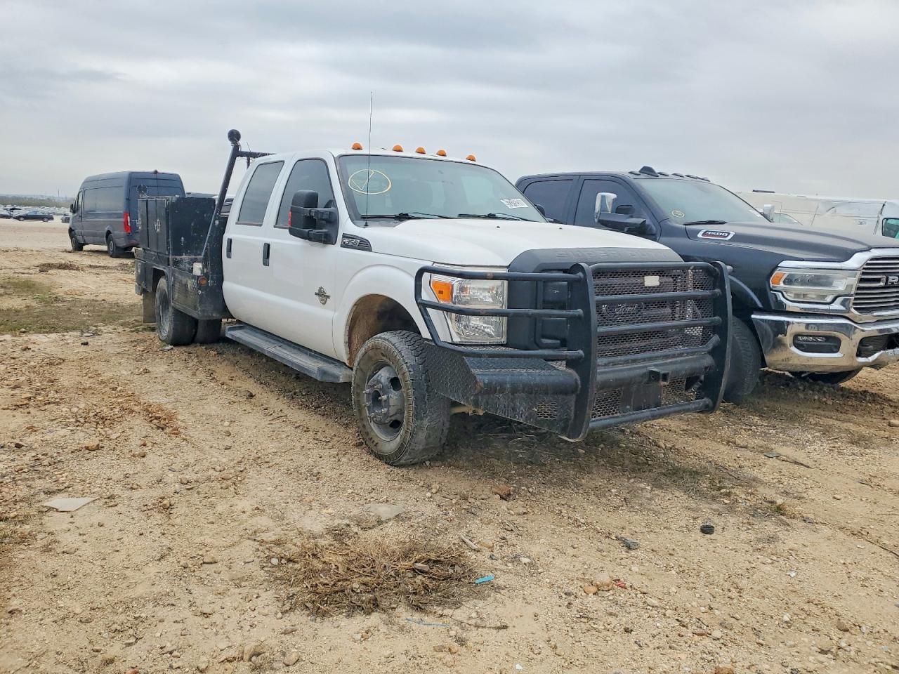 2015 FORD F350 SUPER DUTY UTILITY / SERVICE TRUCK photo 4