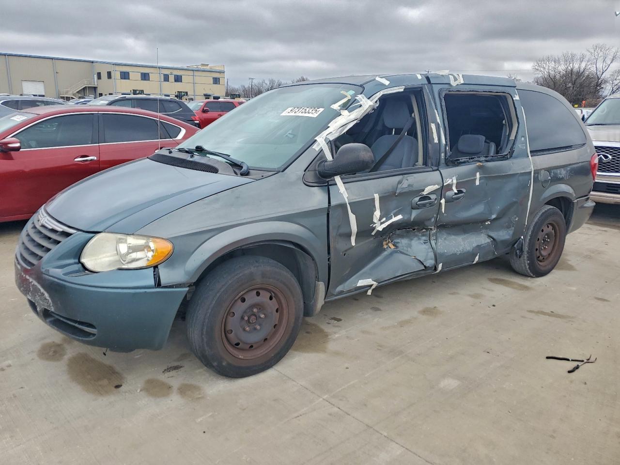 2006 CHRYSLER TOWN & COUNTRY