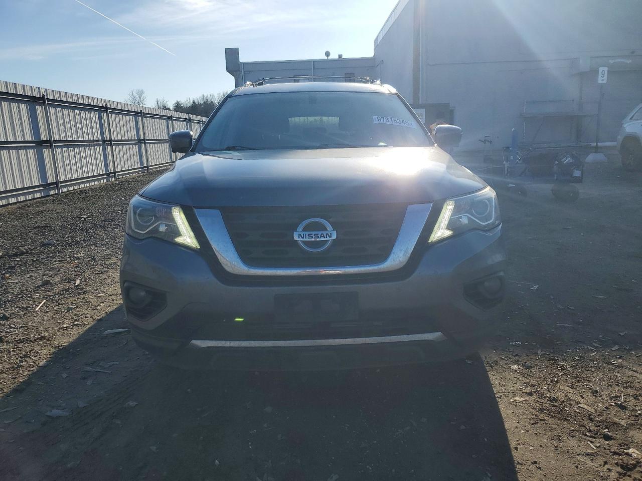 2017 NISSAN PATHFINDER S photo 5