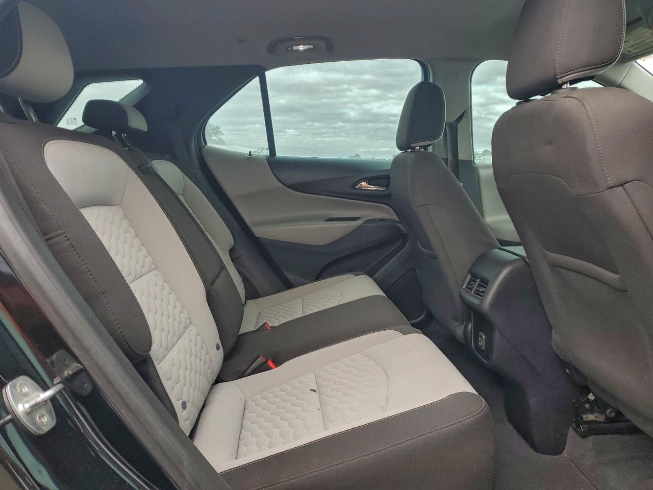 2020 CHEVROLET EQUINOX LS photo 11