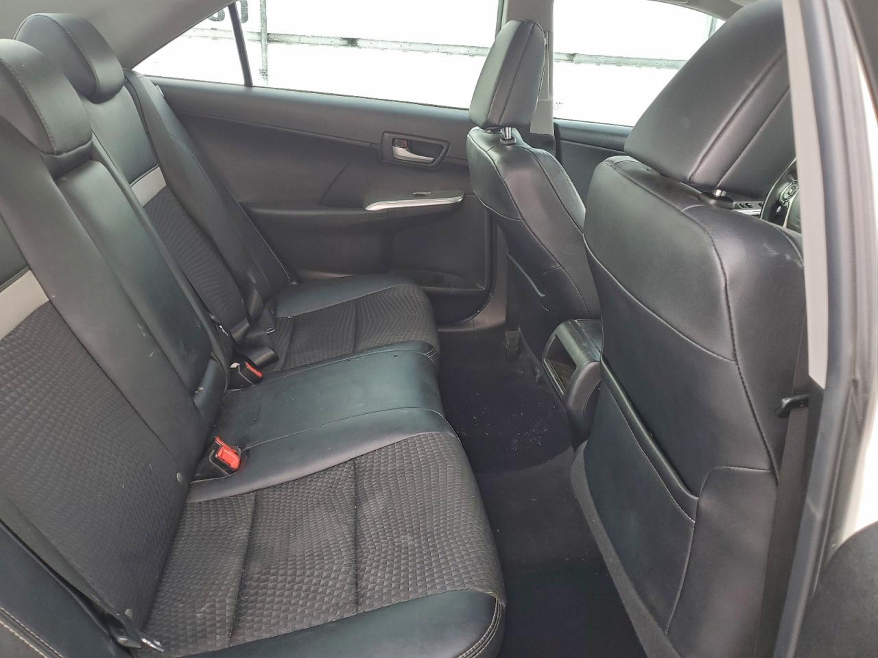 2012 TOYOTA CAMRY BASE photo 28