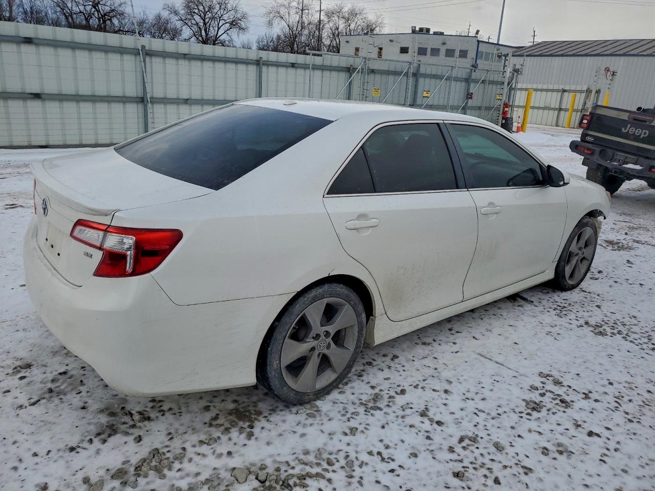 2012 TOYOTA CAMRY BASE photo 7