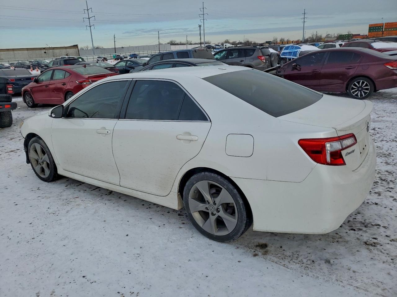 2012 TOYOTA CAMRY BASE photo 4