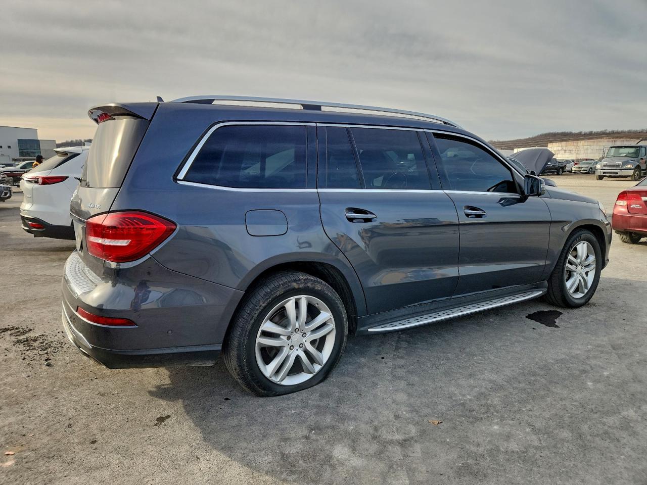 2017 MERCEDES-BENZ GLS 450 4MATIC photo 3