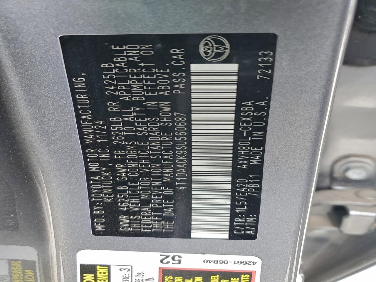 2025 TOYOTA CAMRY photo 12