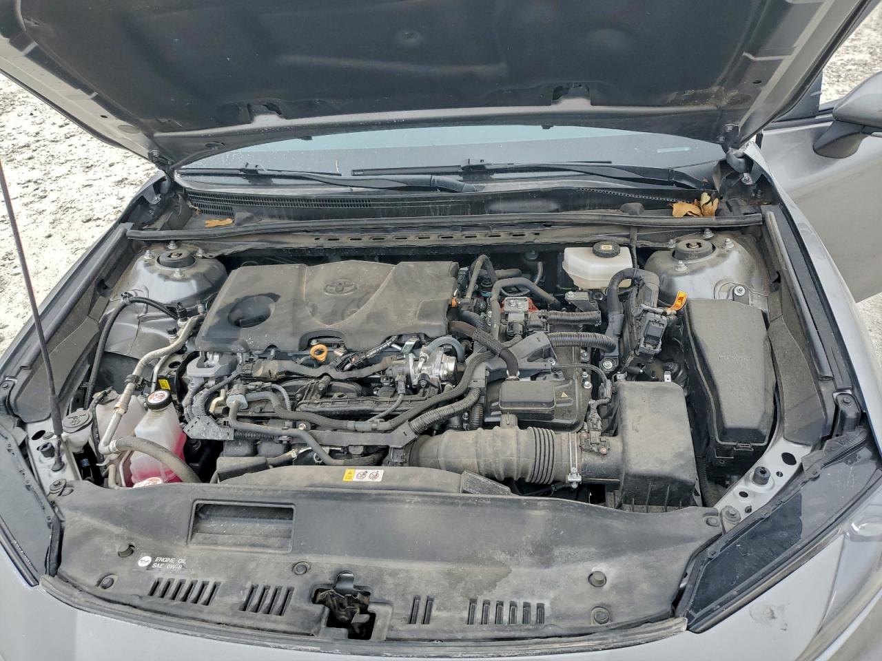 2025 TOYOTA CAMRY photo 11