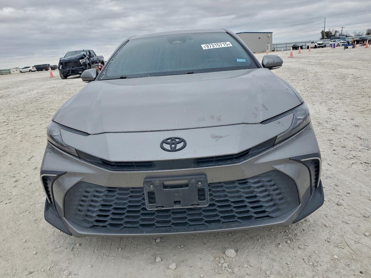 2025 TOYOTA CAMRY photo 5