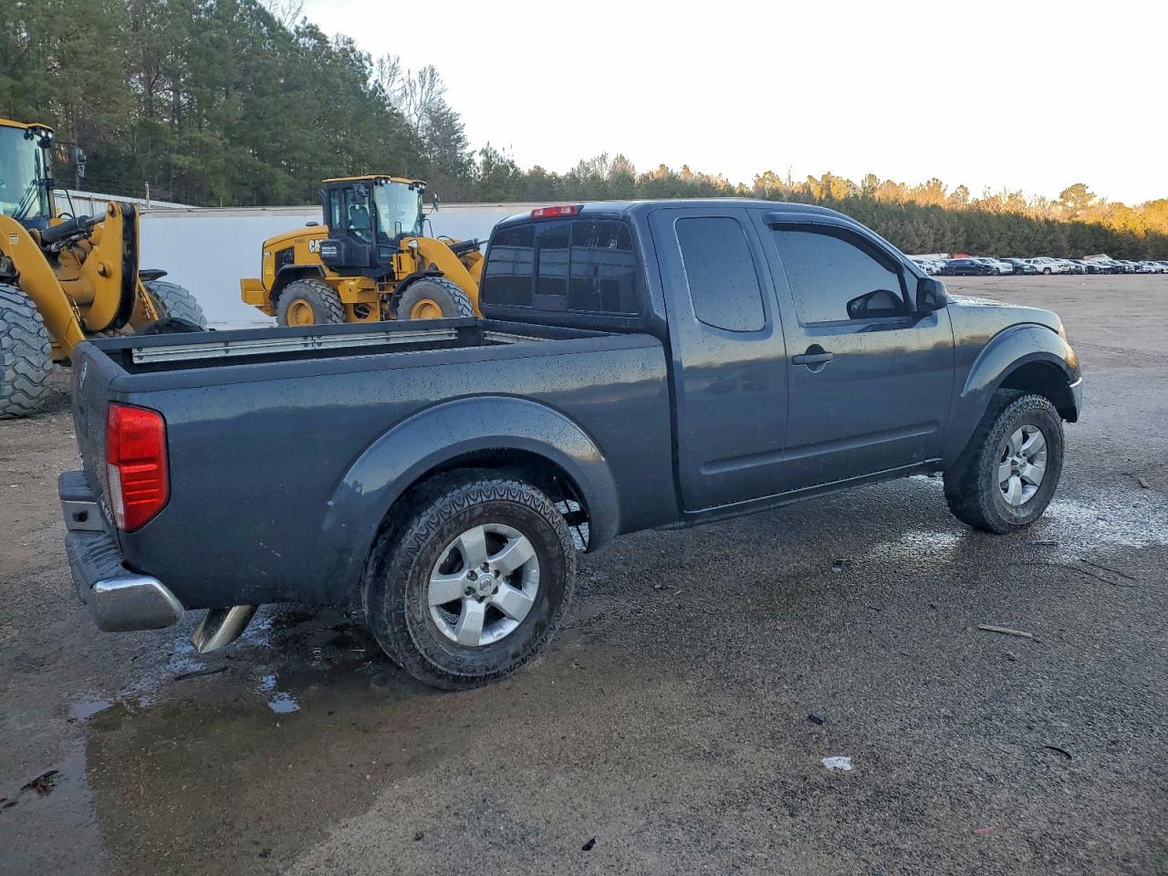 2011 NISSAN FRONTIER SV photo 3