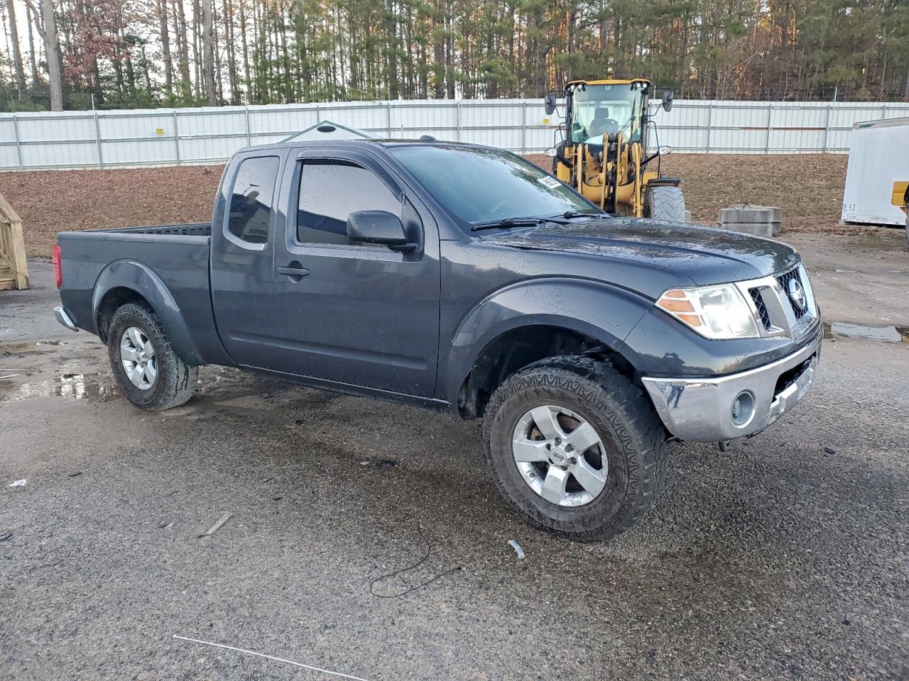 2011 NISSAN FRONTIER SV photo 4