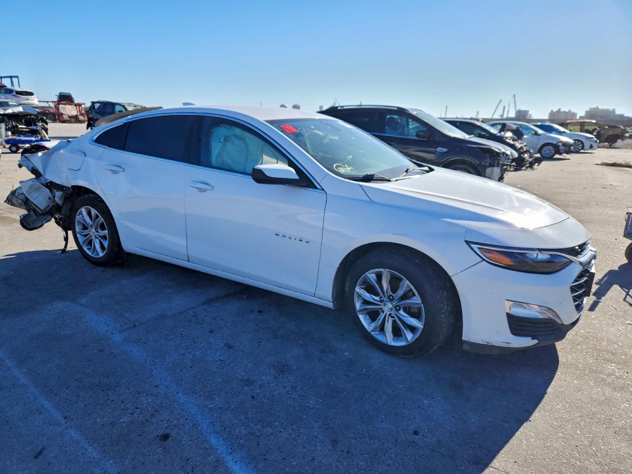 2020 CHEVROLET MALIBU LT photo 4