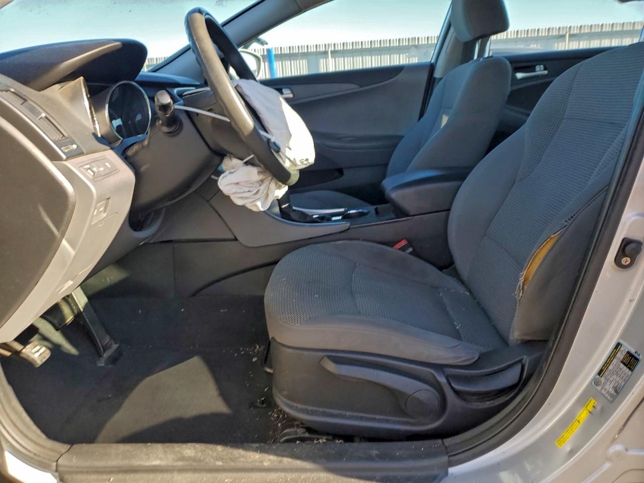 2011 HYUNDAI SONATA GLS photo 13