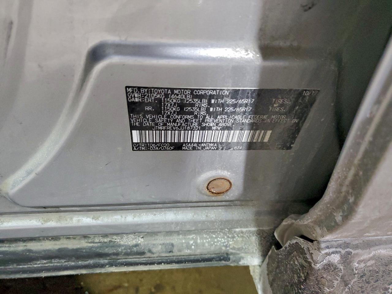 2018 TOYOTA RAV4 XLE photo 13