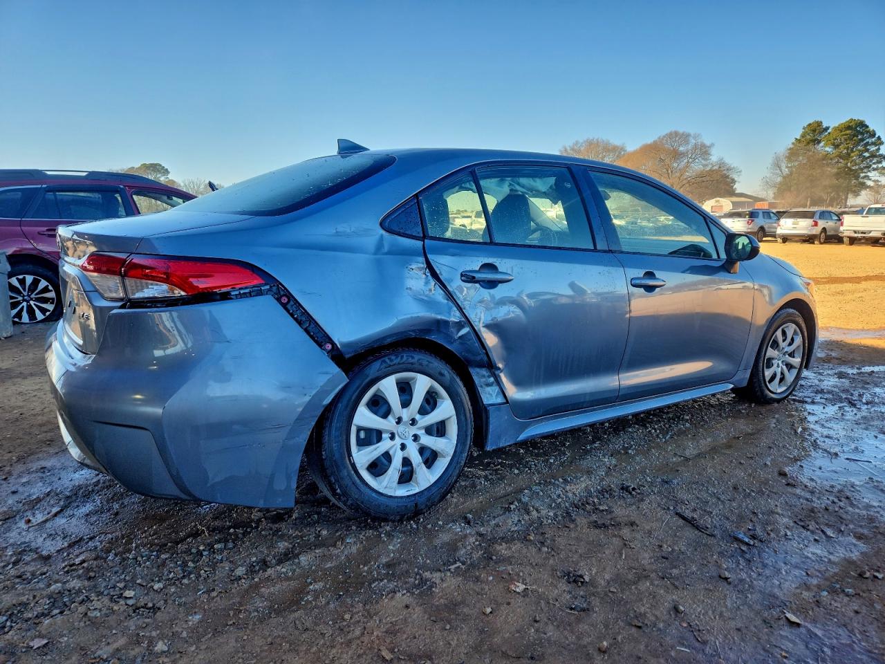 2022 TOYOTA COROLLA LE photo 3