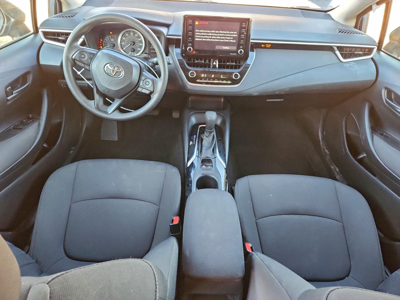 2022 TOYOTA COROLLA LE photo 8