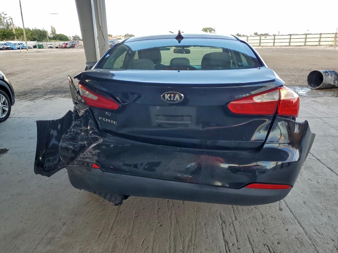 2014 KIA FORTE LX photo 16