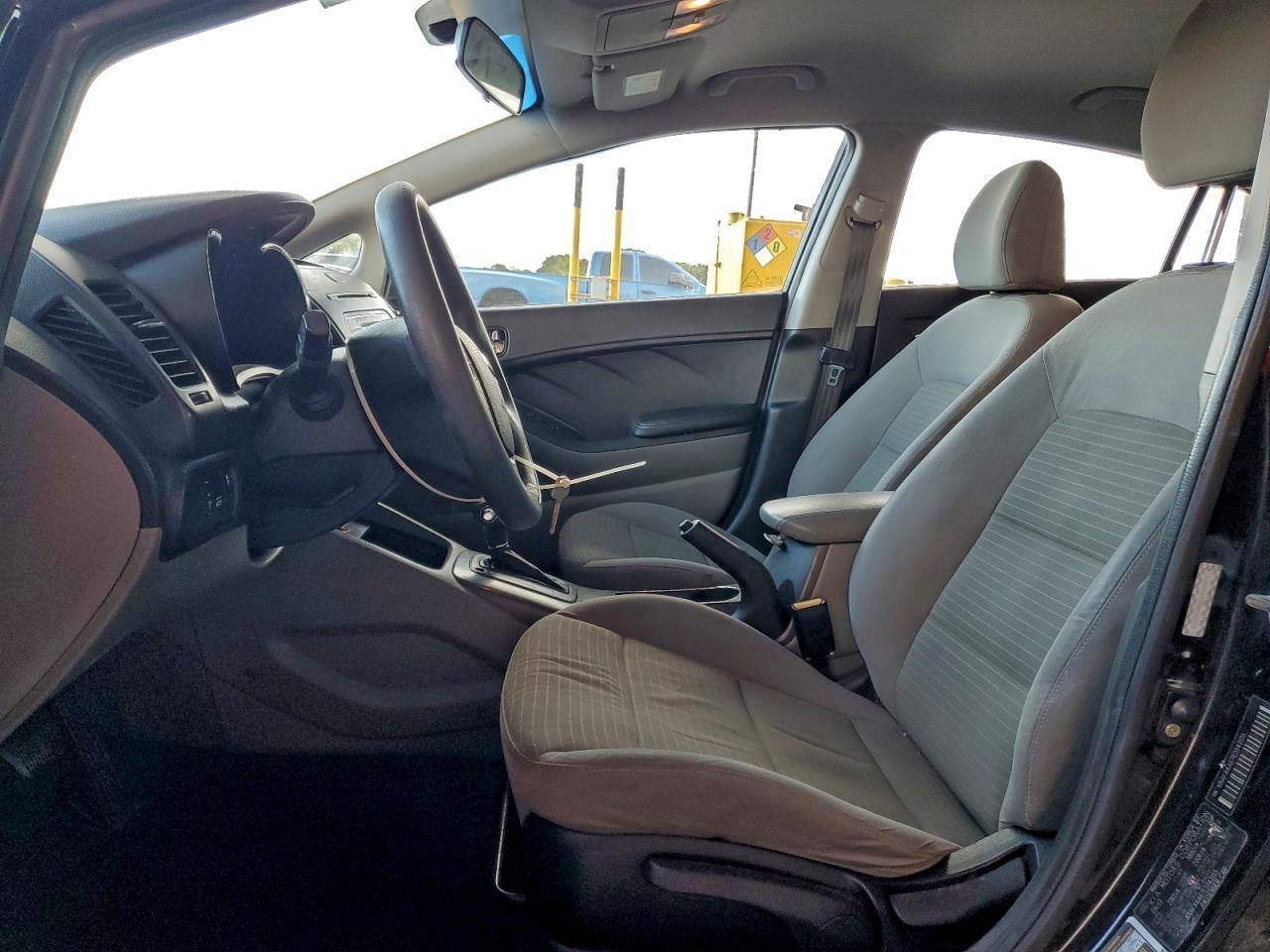 2014 KIA FORTE LX photo 19