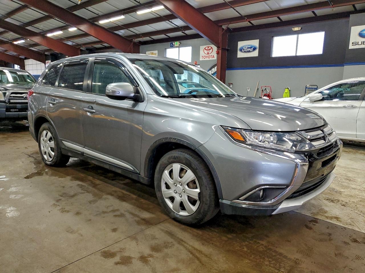 2017 MITSUBISHI OUTLANDER SE photo 10