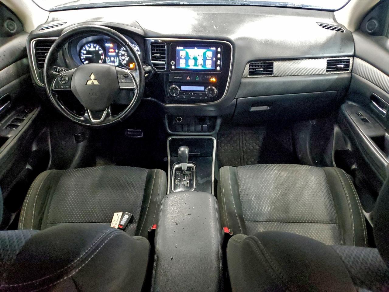 2017 MITSUBISHI OUTLANDER SE photo 22