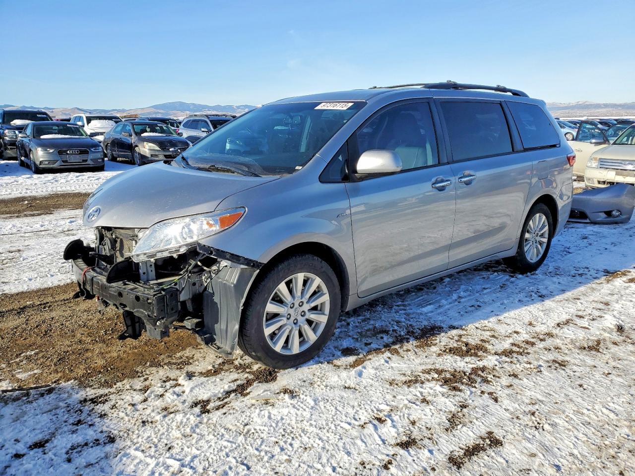 2017 TOYOTA SIENNA