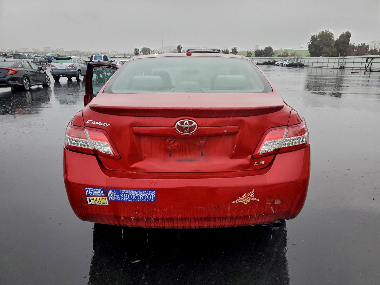 2011 TOYOTA CAMRY BASE photo 16