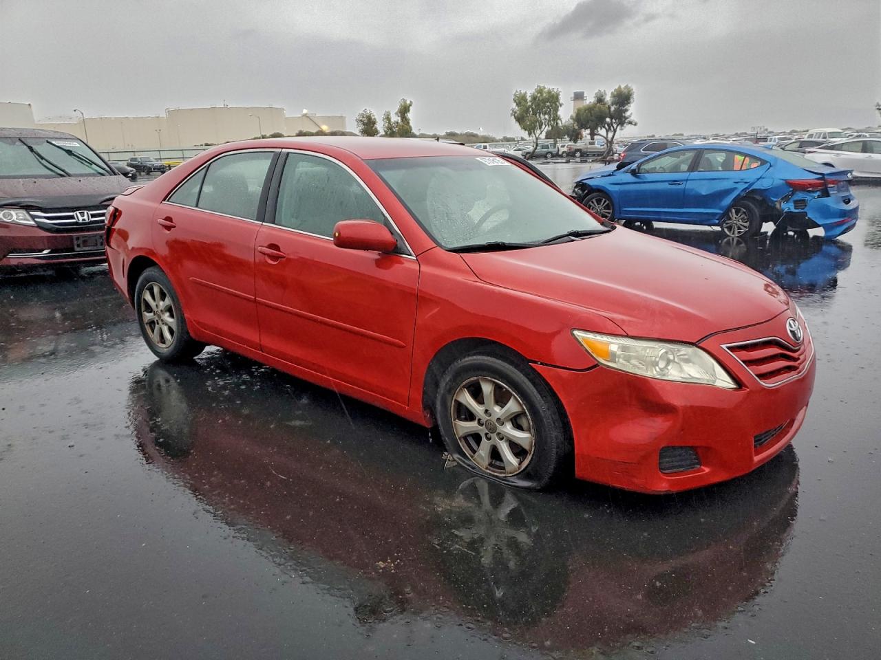 2011 TOYOTA CAMRY BASE photo 10