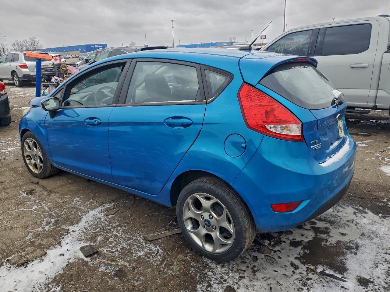 2012 FORD FIESTA SES photo 4