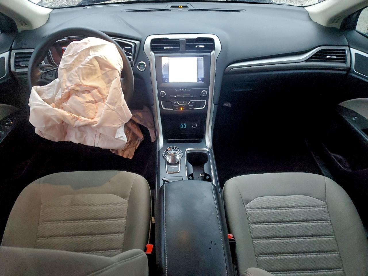 2020 FORD FUSION S photo 8