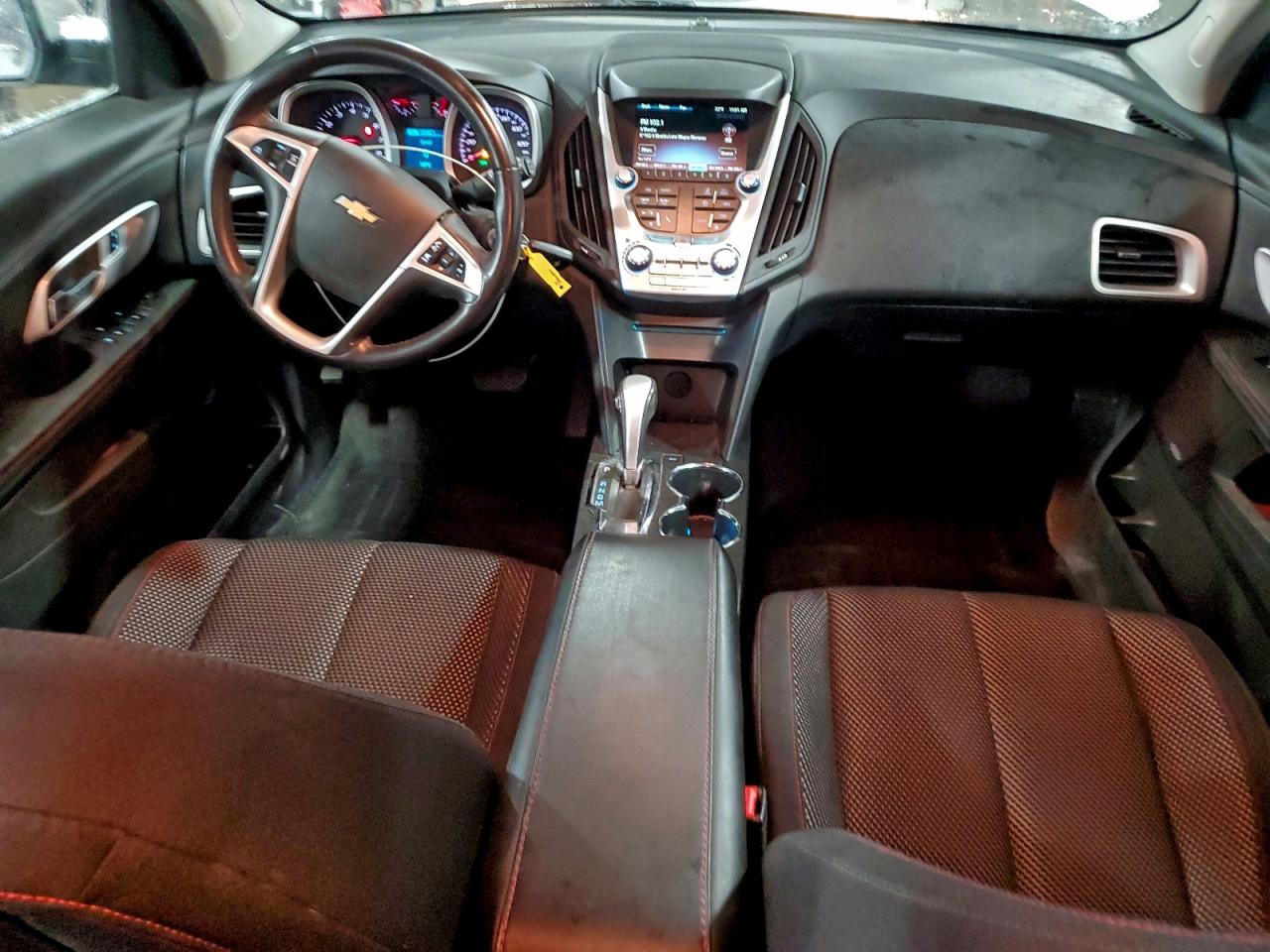2015 CHEVROLET EQUINOX LT photo 8
