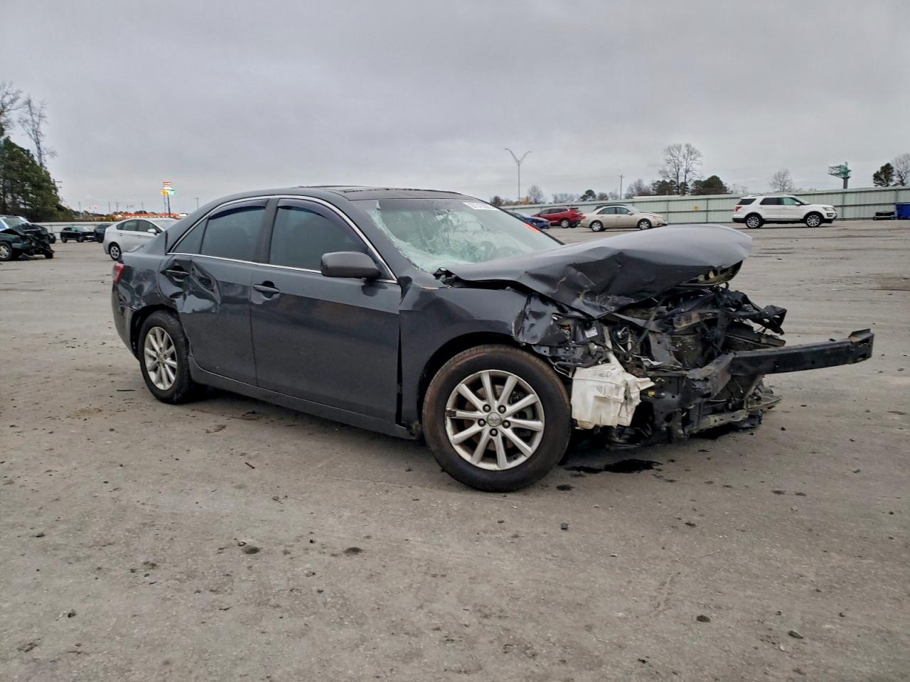 2010 TOYOTA CAMRY BASE photo 10