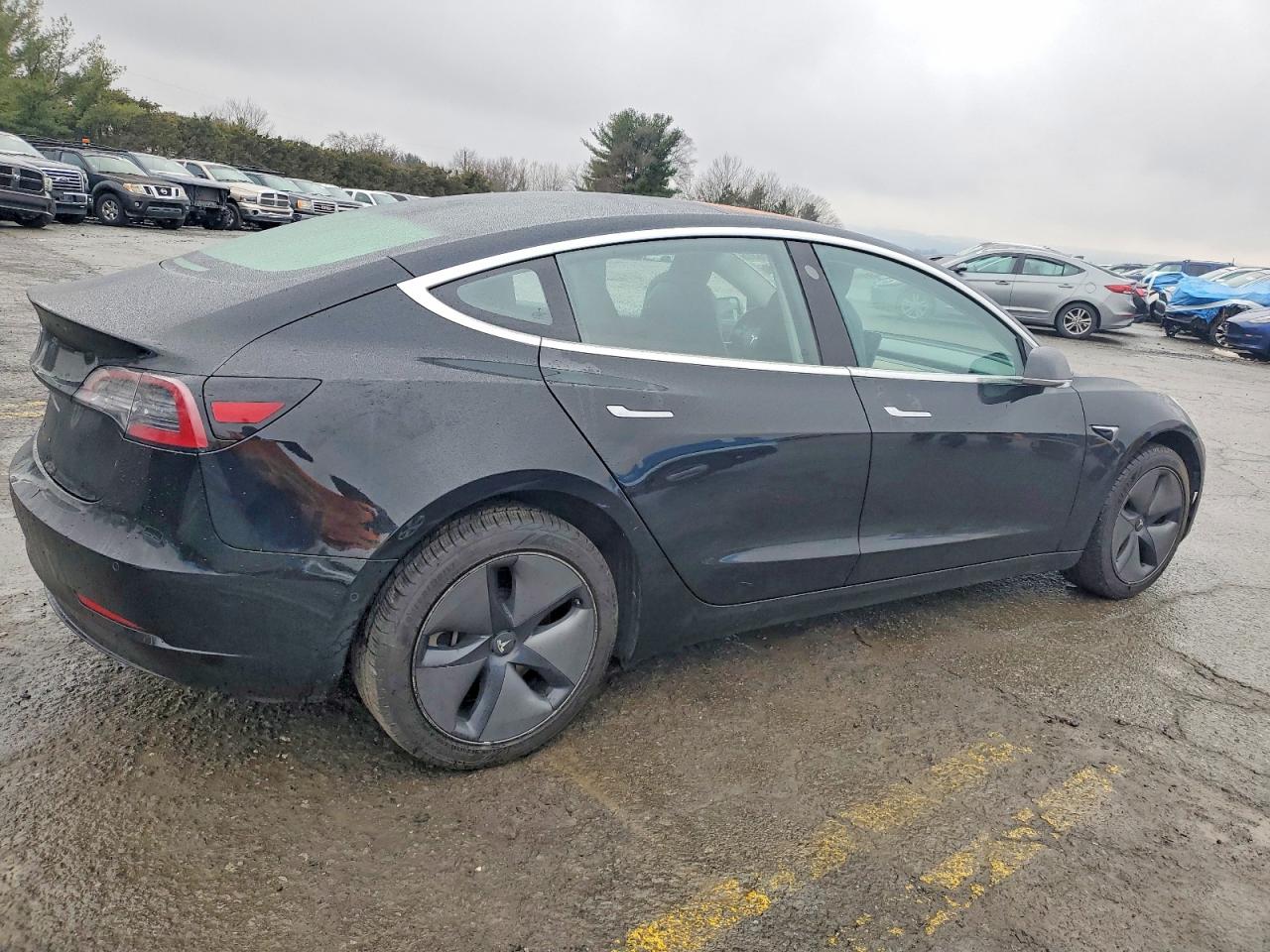2018 TESLA MODEL 3 photo 5