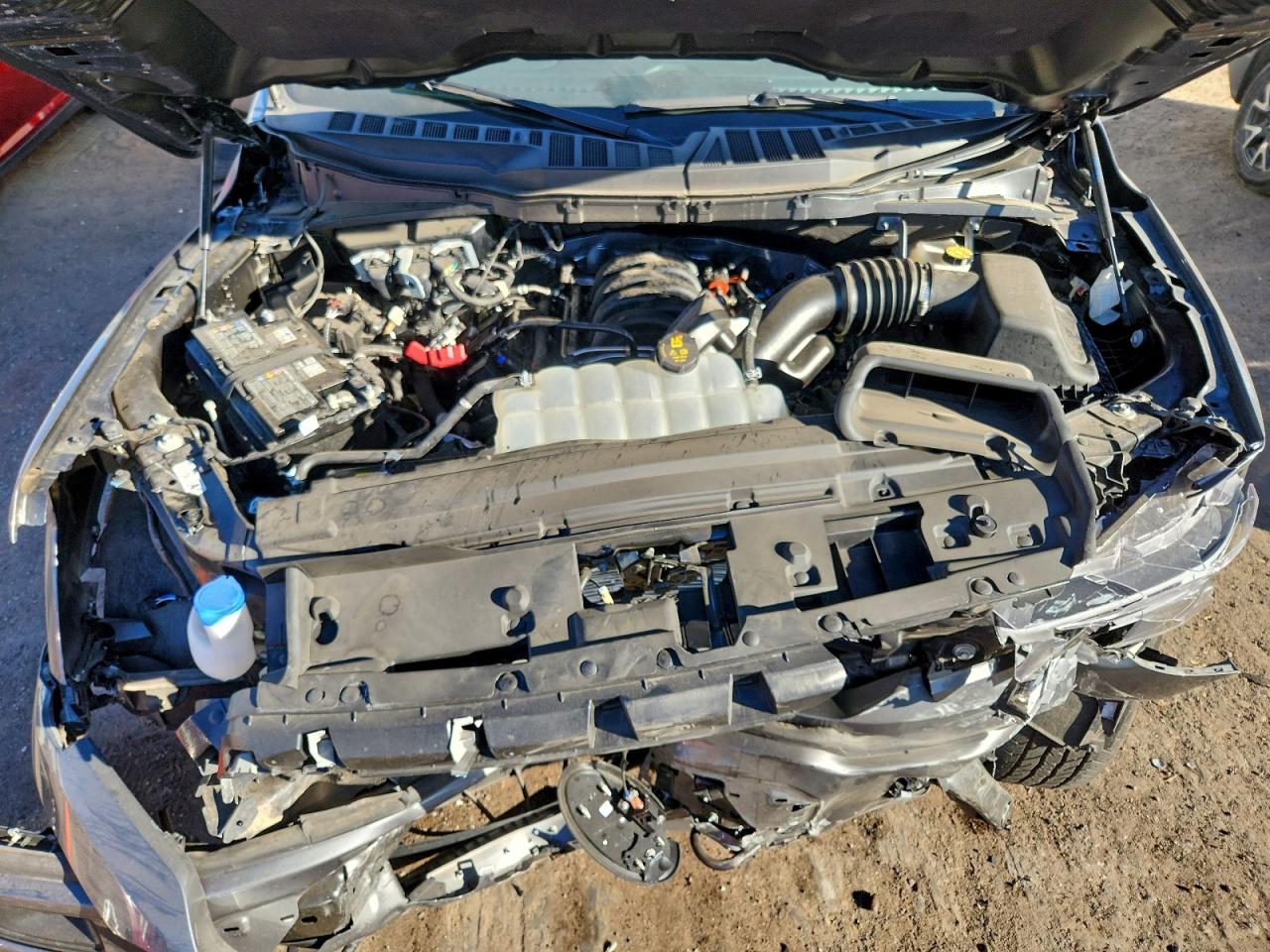 2025 FORD F150 LARIAT photo 21
