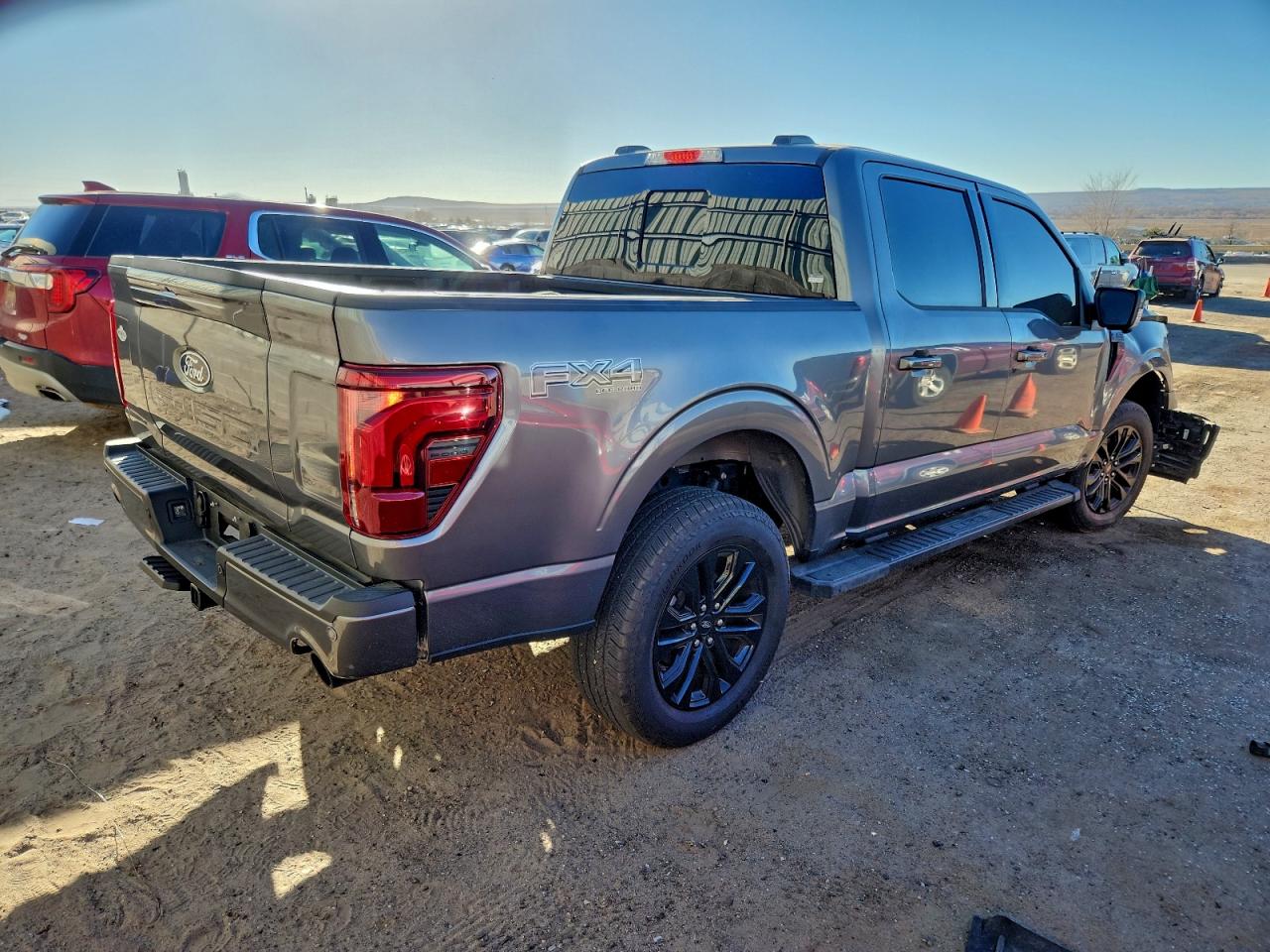 2025 FORD F150 LARIAT photo 5