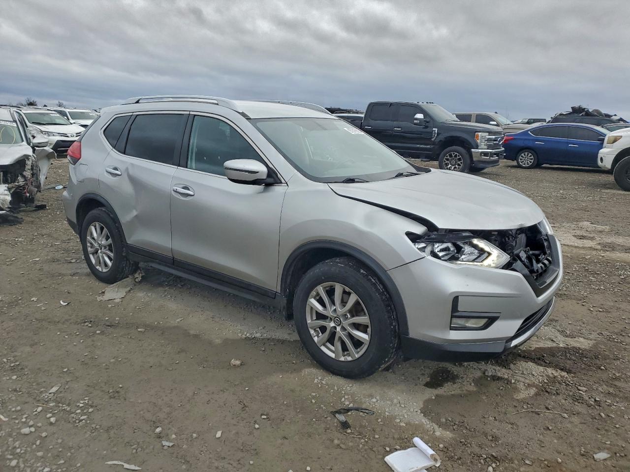 2017 NISSAN ROGUE S photo 4