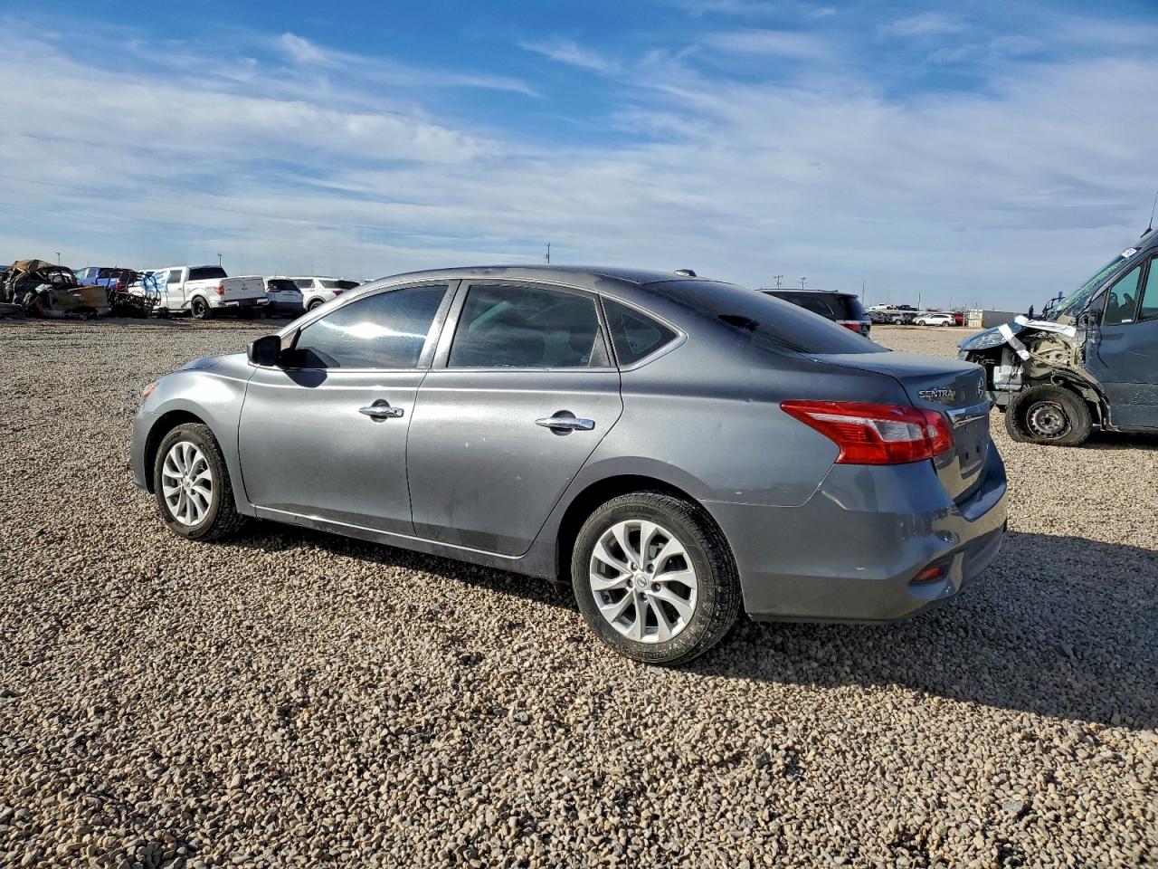 2019 NISSAN SENTRA S photo 3
