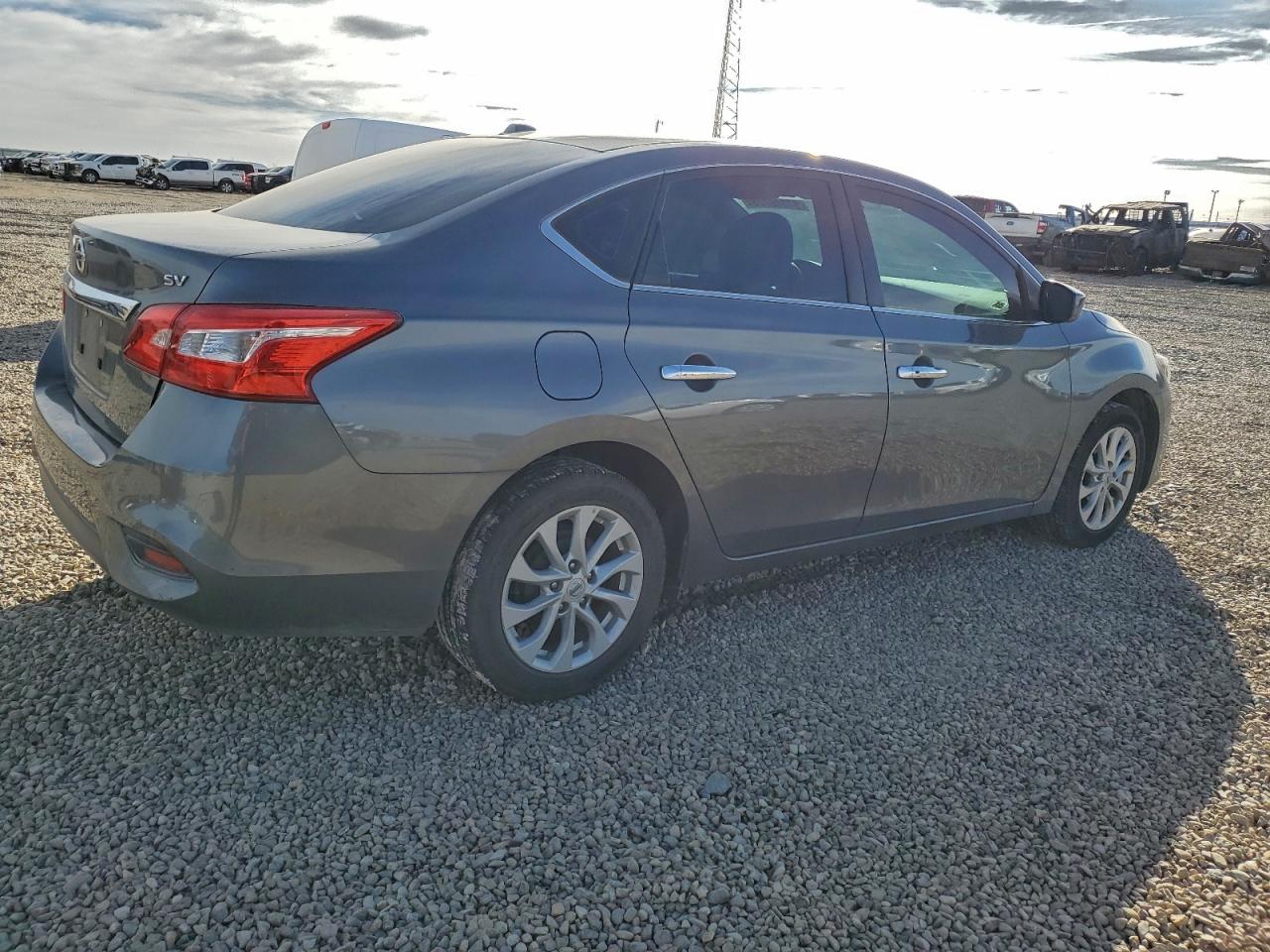 2019 NISSAN SENTRA S photo 5