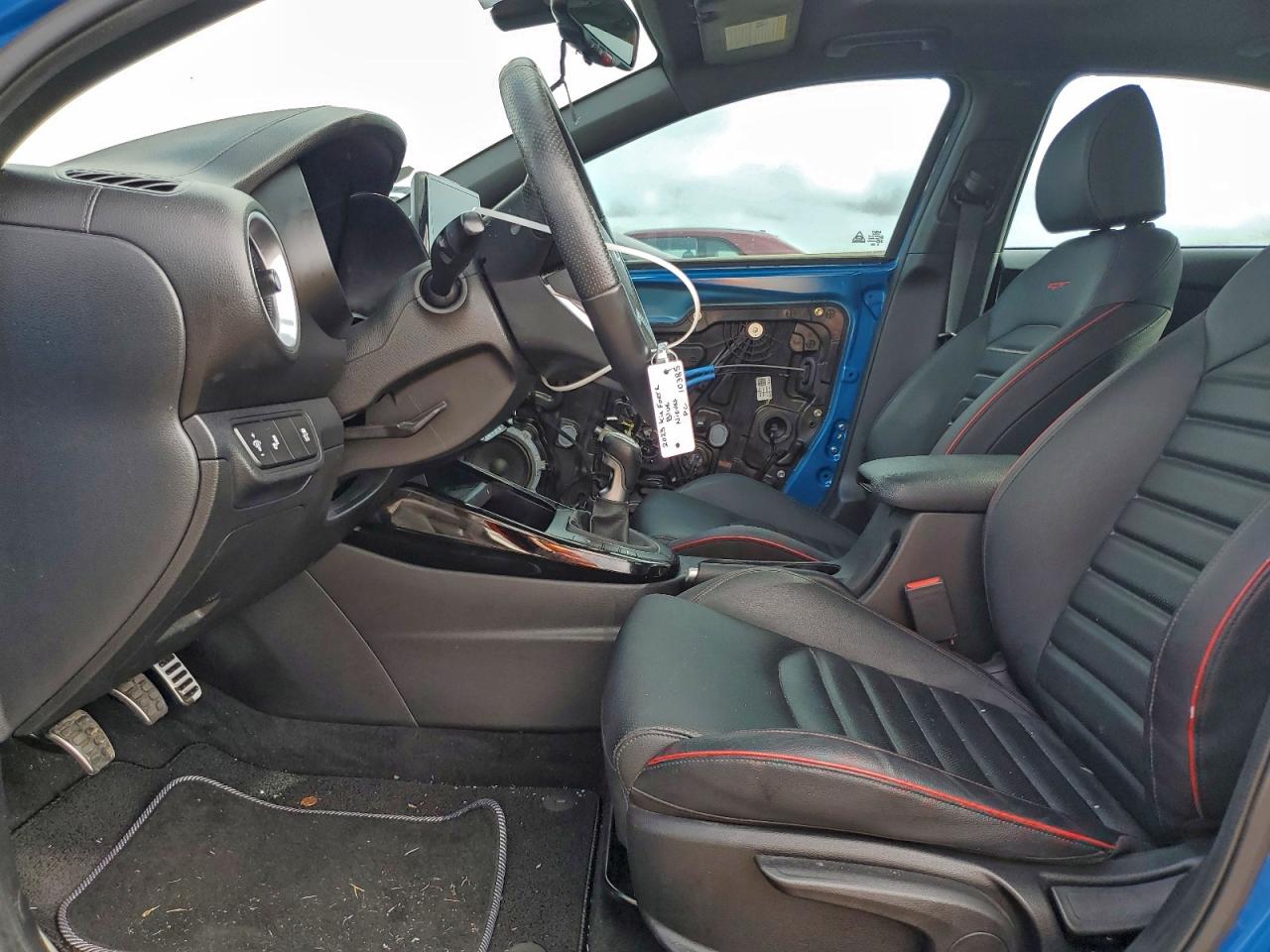 2023 KIA FORTE GT photo 13
