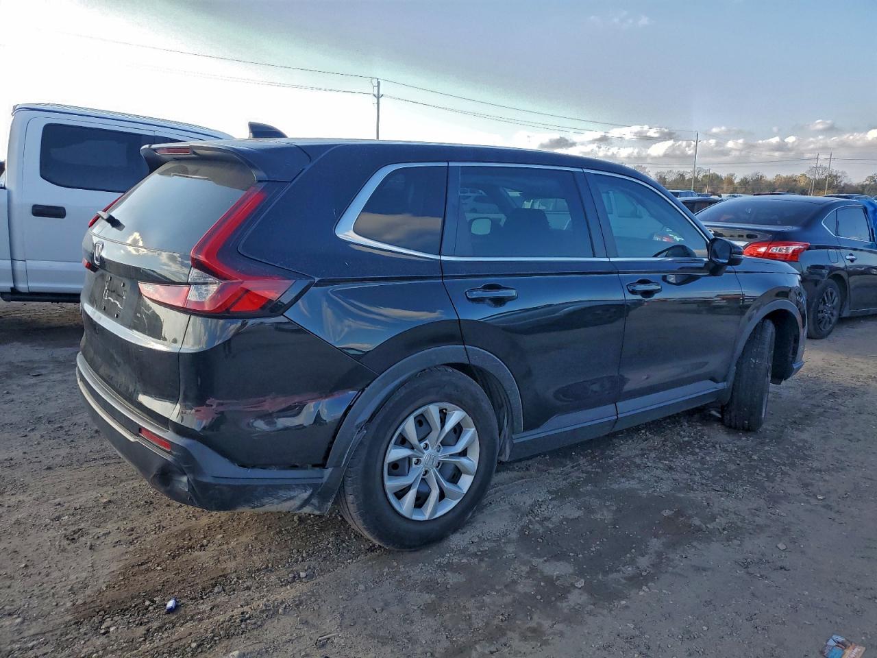 2025 HONDA CR-V LX photo 3
