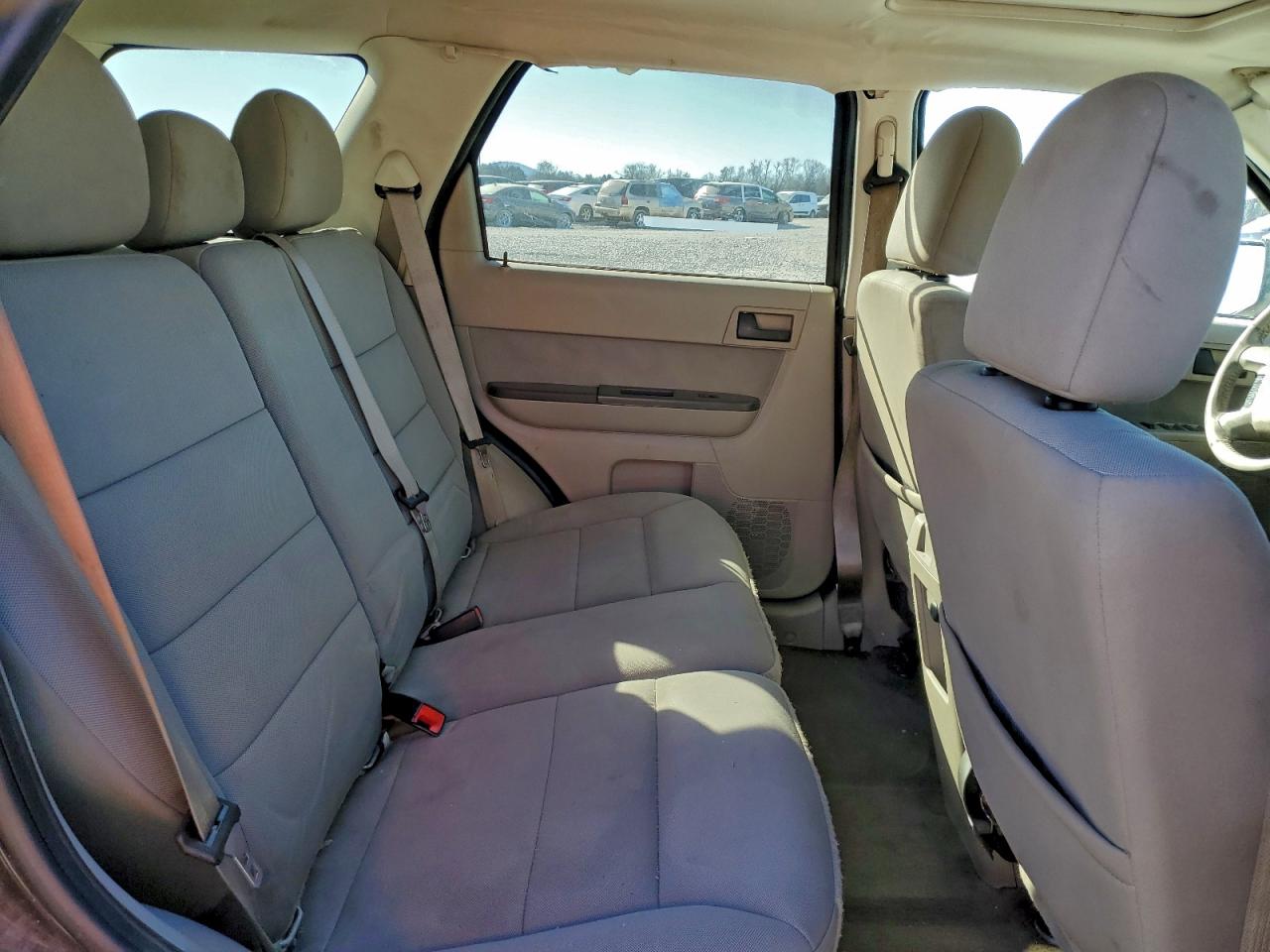 2010 FORD ESCAPE XLT photo 11