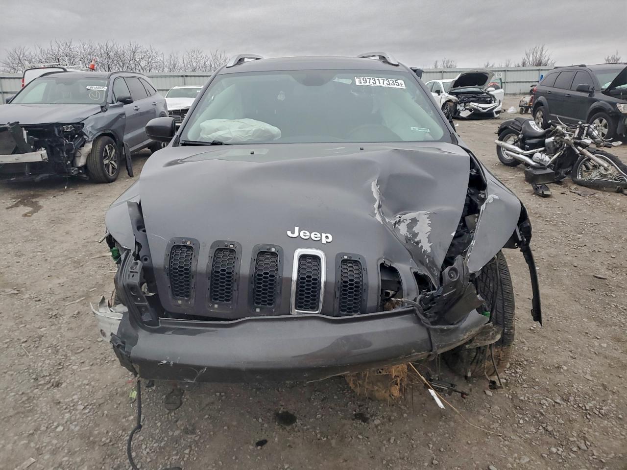 2015 JEEP CHEROKEE LATITUDE photo 9