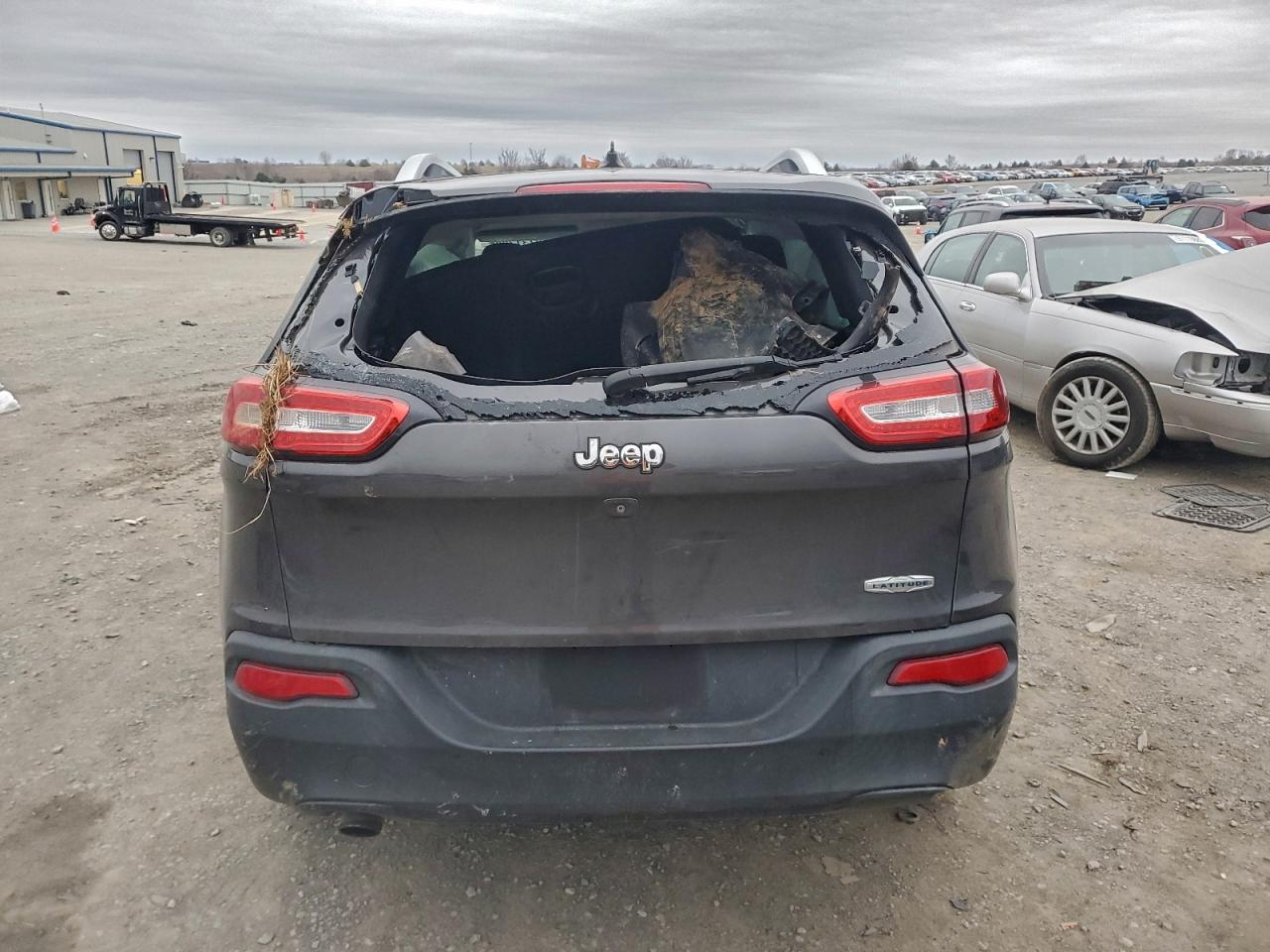 2015 JEEP CHEROKEE LATITUDE photo 11