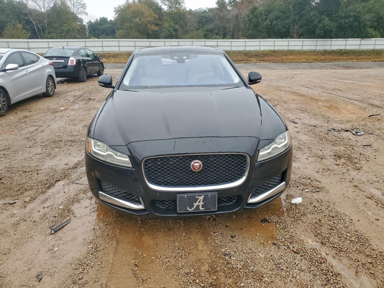 2016 JAGUAR XF PREMIUM photo 17