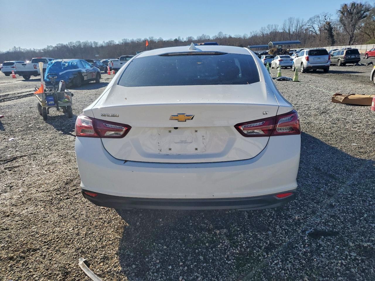 2020 CHEVROLET MALIBU LT photo 6
