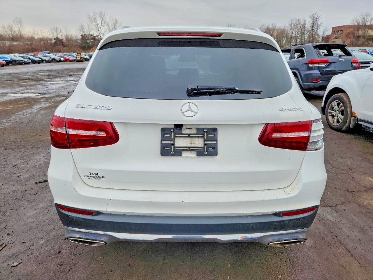 2018 MERCEDES-BENZ GLC 300 4MATIC photo 6