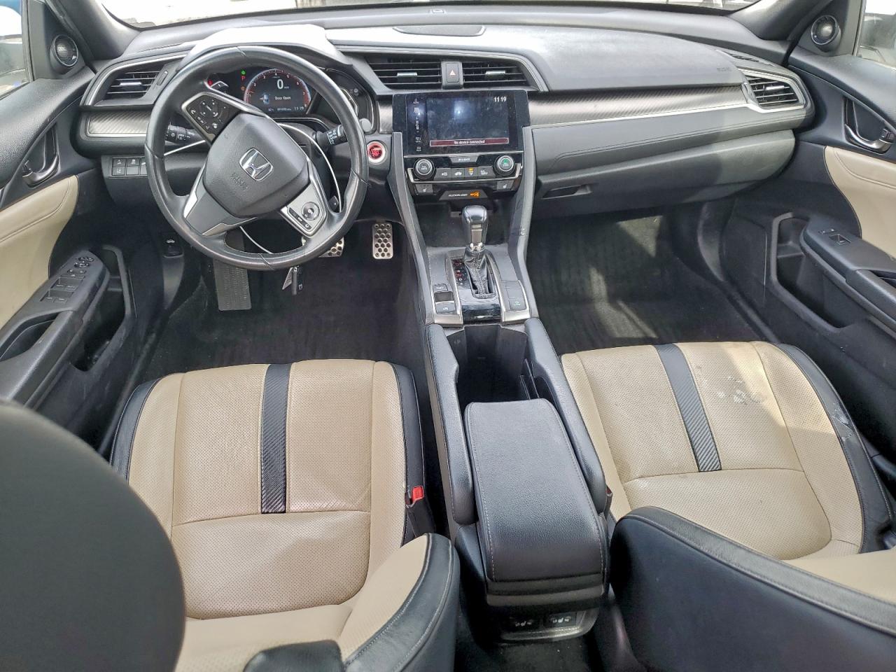 2017 HONDA CIVIC SPORT TOURING photo 8
