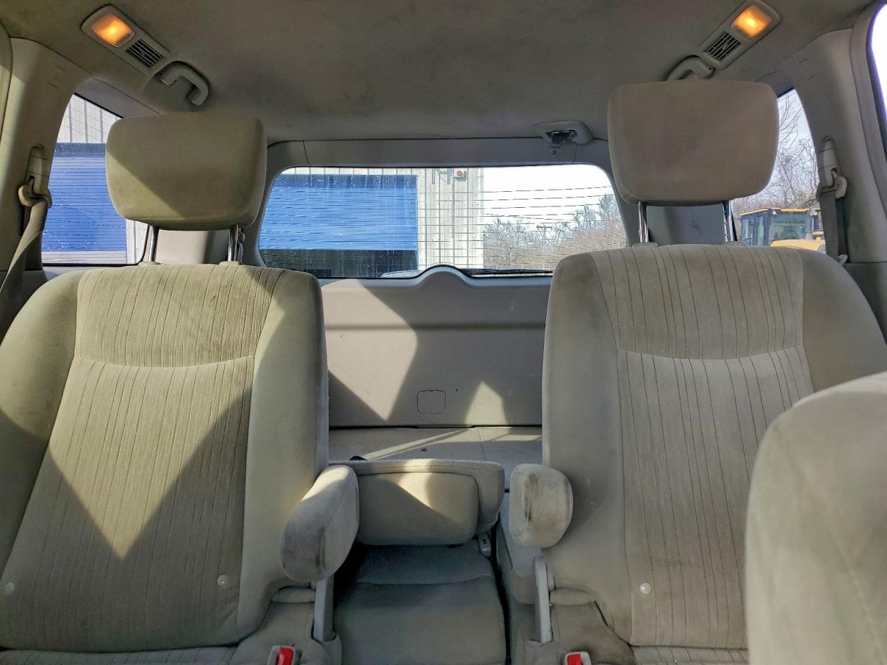 2012 NISSAN QUEST S photo 28