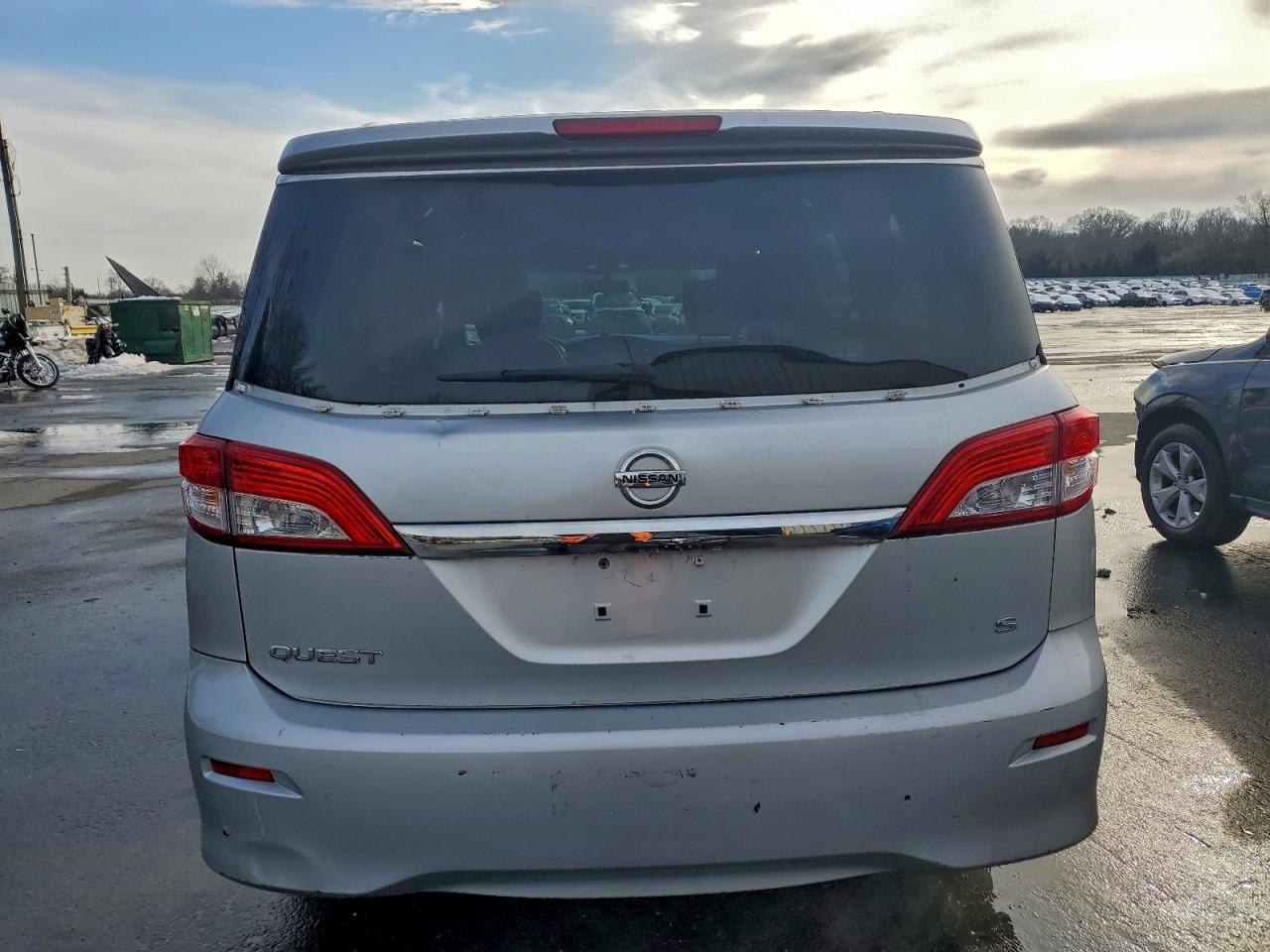 2012 NISSAN QUEST S photo 16