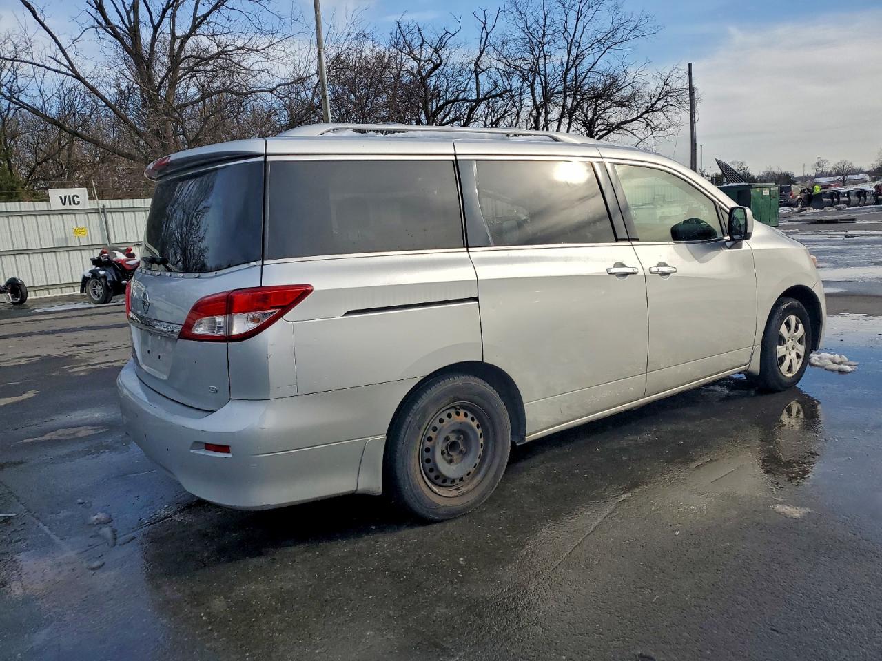2012 NISSAN QUEST S photo 7