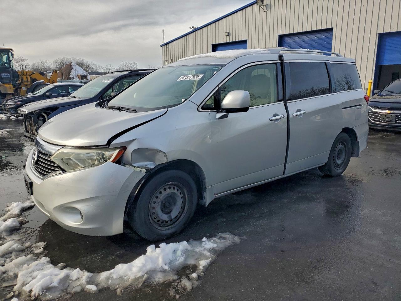 2012 NISSAN QUEST