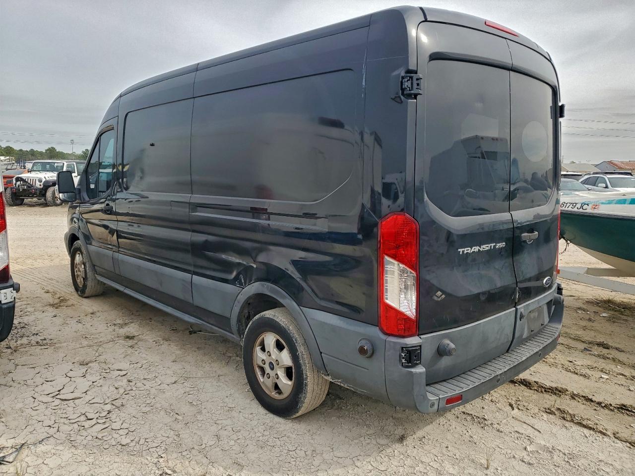 2017 FORD TRANSIT T-250 photo 2