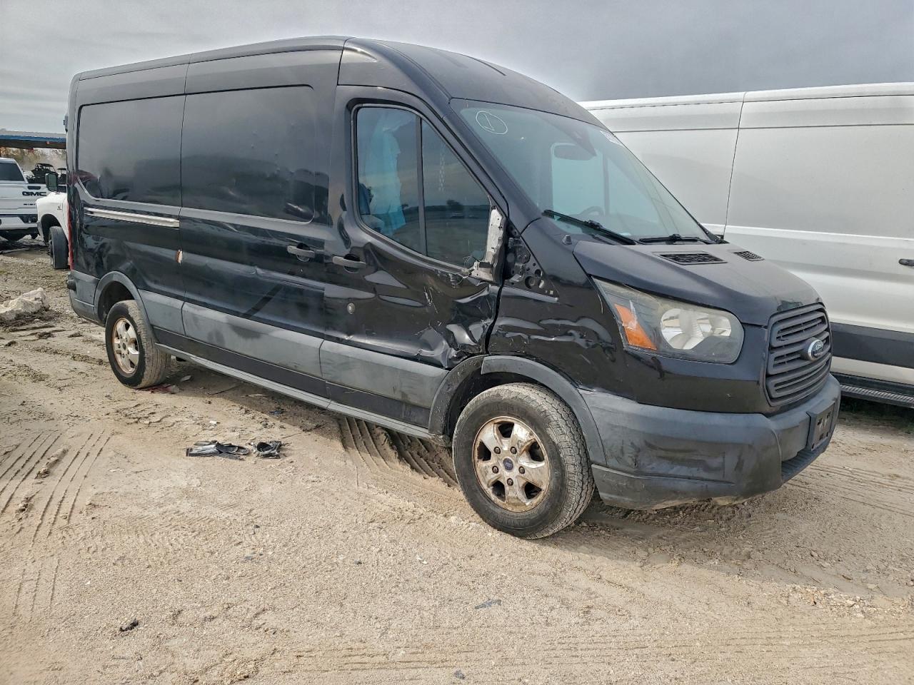 2017 FORD TRANSIT T-250 photo 4